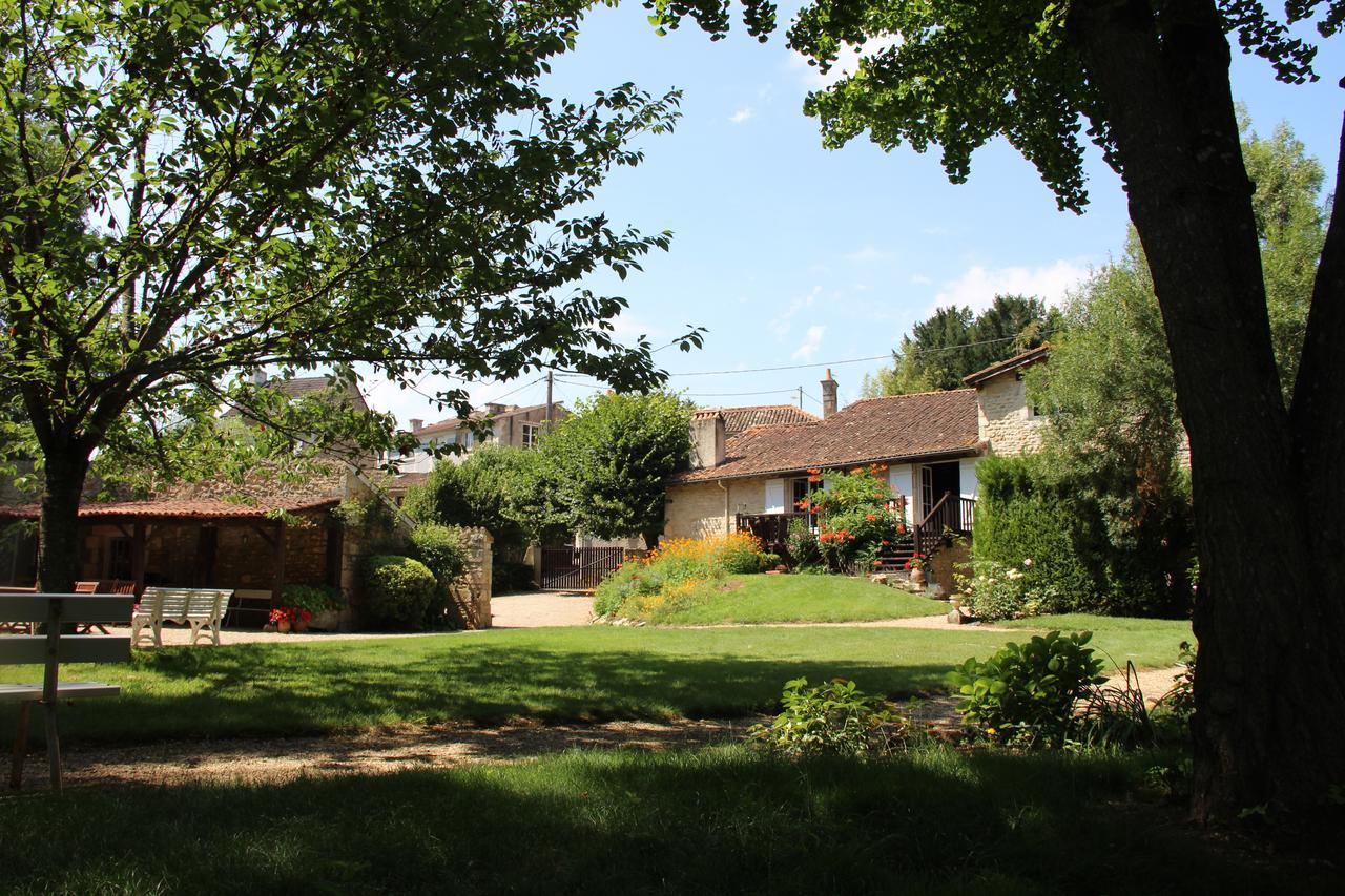 Villa Moulin De Giroir Migné-Auxances Exterior foto